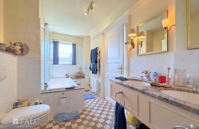 Historická vila na predaj Bonn, Nordrhein-Westfalen, Badezimmer 