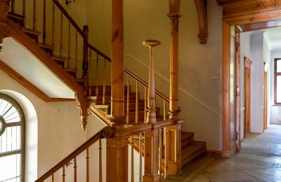 Slott till salu Kowary, Senatoryjna 1, województwo dolnośląskie, Stort trapphus