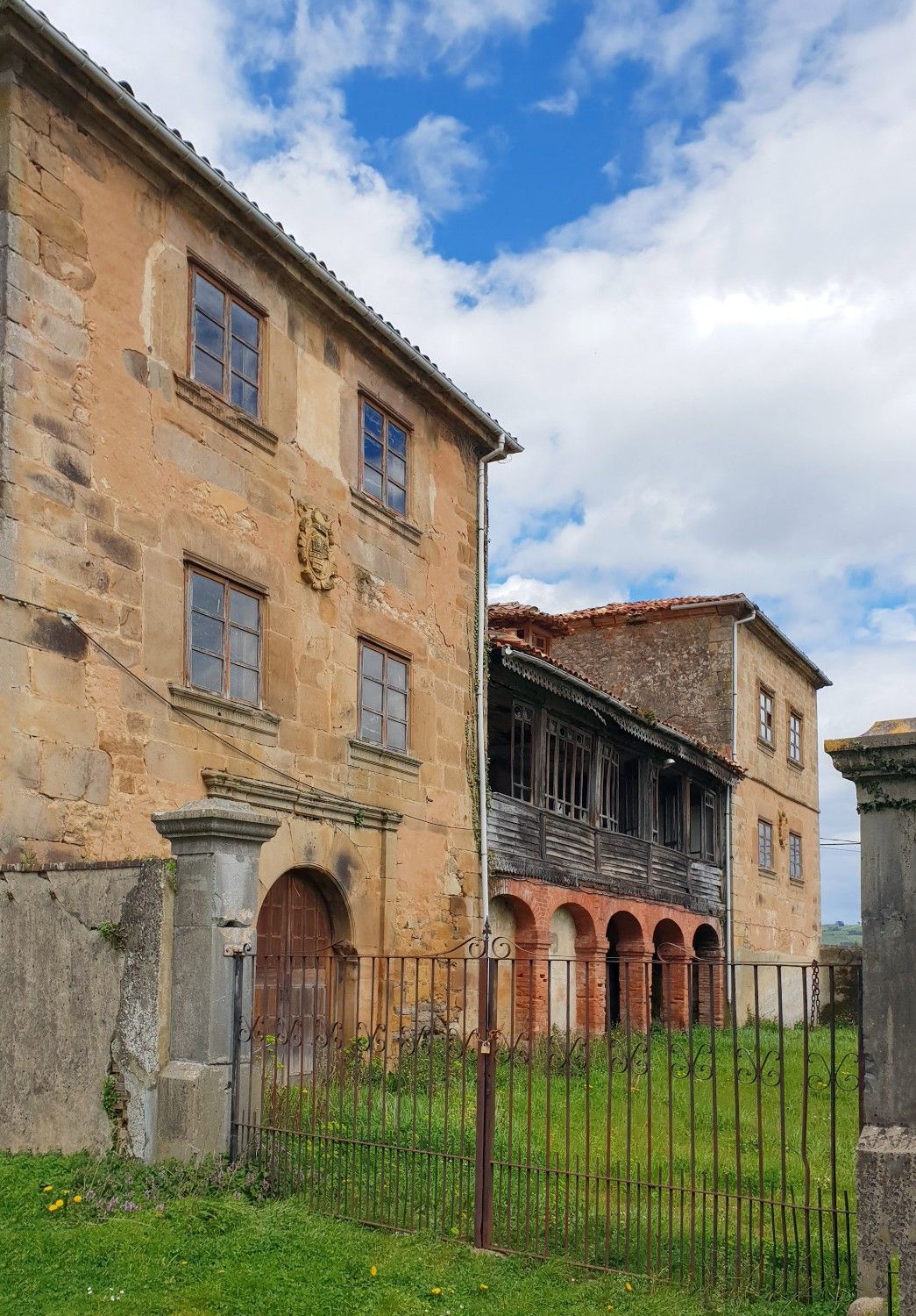 Fotky Renovovaný kaštieľ zo 16. storočia na pútnickej ceste