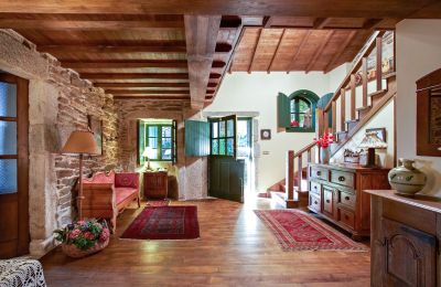 Historická nehnuteľnosť na predaj Gondomar, Galícia, Vchod