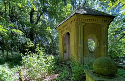 Zámok na predaj Łubie, Pyskowicka 34, Sliezsko, Zámocký park