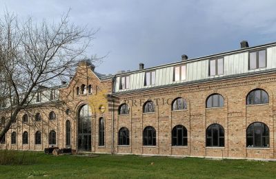 Kaštieľ na predaj Ojrzanów, Pałac w Ojrzanowie, województwo mazowieckie, Vedľajší dom