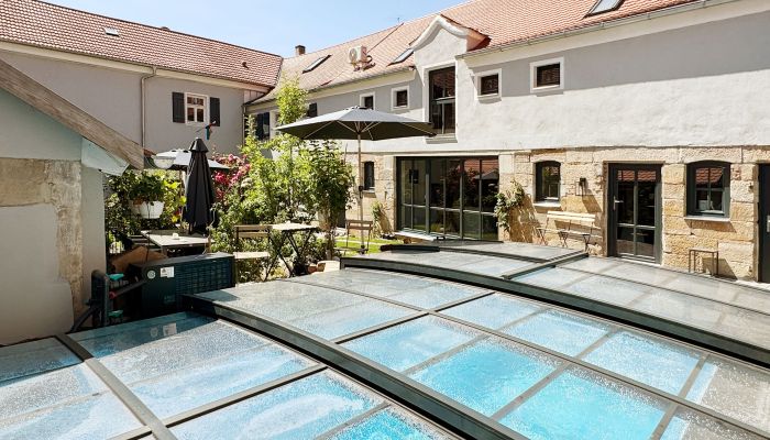 Hochwertig sanierte Hofanlage aus dem 18ten Jahrhundert mit gehobener Ausstattung, Dôverná ponuka nehnuteľnosti
