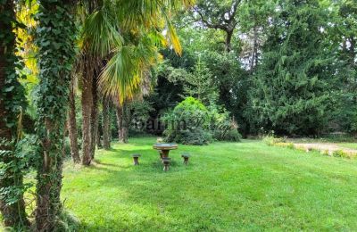 Kaštieľ na predaj Pau, Nouvelle-Aquitaine, Záhrada