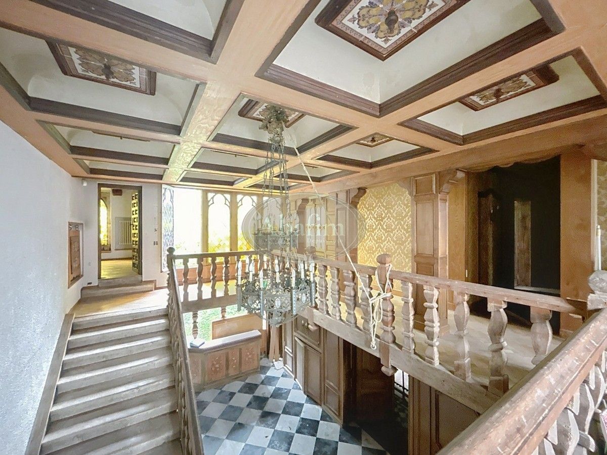 Fotky Château s atmosférou a potenciálom neďaleko Lúrd