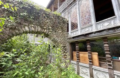 Kaštieľ na predaj Lourdes, Occitanie, Záhrada
