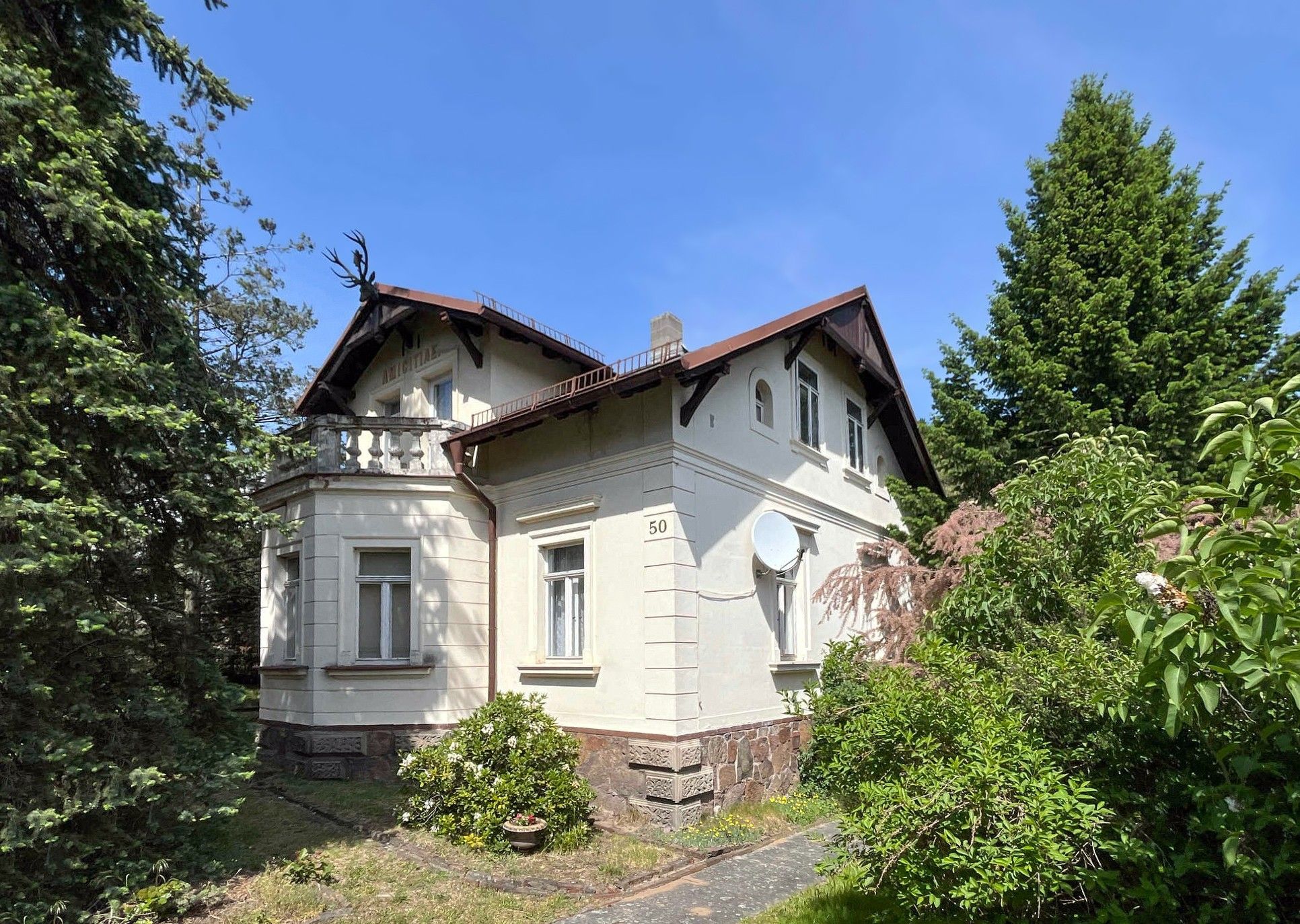 Fotky Historická vila v pôvodnom stave v Radebeule, Sasko