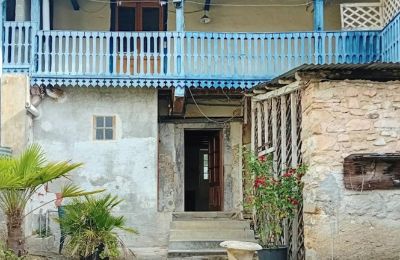 Historický objekt na predaj Lasseube, Nouvelle-Aquitaine, Dvor