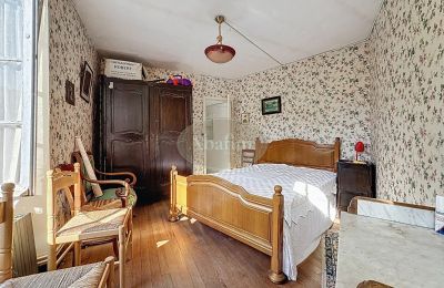 Historický objekt na predaj Bagnères-de-Bigorre, Occitanie, Spálňa