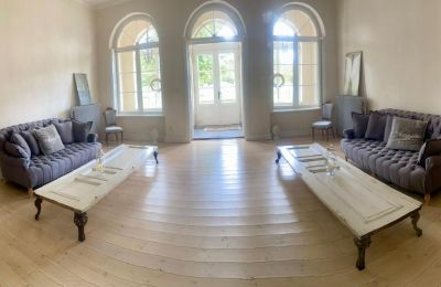 Kaštieľ na predaj Role, Pomoransko, Vstupná hala