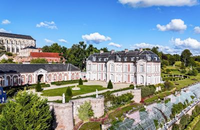Zámok na predaj Abbeville, Hauts-de-France, Pohľad zboku