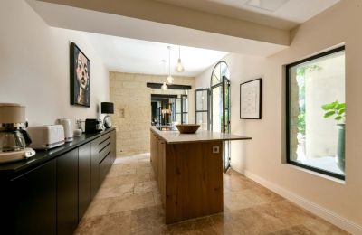 Historická nehnuteľnosť na predaj Uzès, Occitanie, Obrázok 5/24