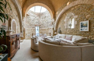 Historický objekt Goudargues, Occitanie