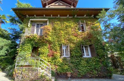 Historická vila na predaj 28838 Stresa, via Principe di Piemonte, Piemont, Pohľad z prednej strany