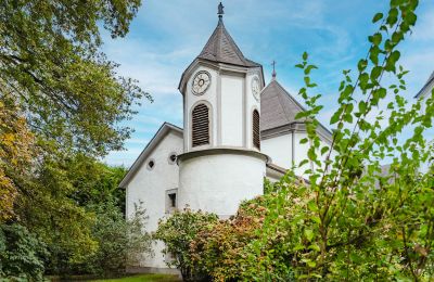Zámok na predaj 4693 Desselbrunn, Horné Rakúsko, Der bezaubernde Glockenturm der Schlosskapelle
