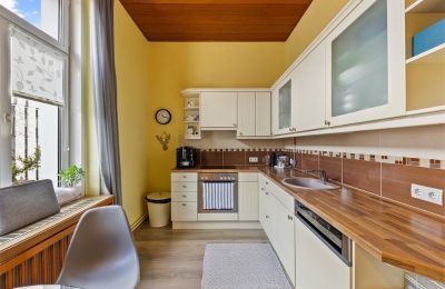 Historická vila na predaj Währing, Viedeň, Die Küche im Obergeschoss