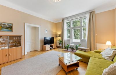 Historická vila na predaj Währing, Viedeň, Ein weiterer Wohnbereich im Obergeschoss