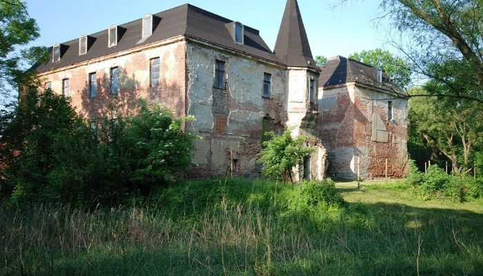 Zámok na predaj Komorowice, Dolné Sliezsko