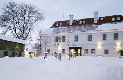 Kaštieľ s prevádzkovými nákladmi rodinného domu v Prahe, Obrázok 1