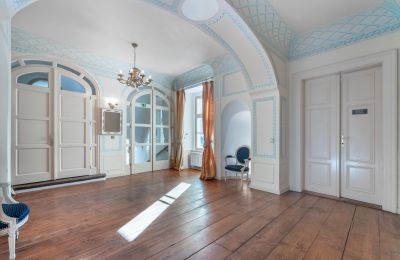 Zámok na predaj Trnová, okres Praha-západ, Vstupná hala
