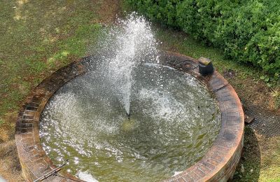 Zámok na predaj 84375 Kirchdorf am Inn, Hofmarkstraße 2, Bayern, großer Springbrunnen