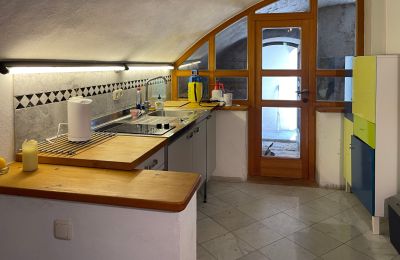 Zámok na predaj 84375 Kirchdorf am Inn, Hofmarkstraße 2, Bayern, Einliegerwohnung im EG: Küche (Carrara-Marmor und FBH)