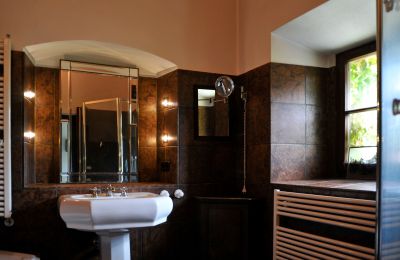 Zámok na predaj 84375 Kirchdorf am Inn, Hofmarkstraße 2, Bayern, 1. Stock: Badezimmer (ungarischer Marmor, FBH)