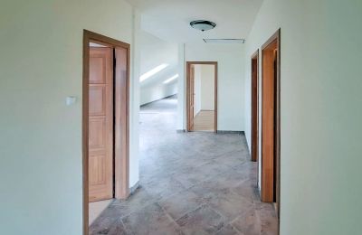 Kaštieľ na predaj Nógrád vármegye, Horné poschodie