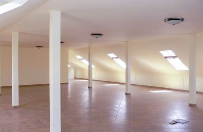 Kaštieľ na predaj Nógrád vármegye, Horné poschodie
