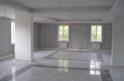 Kaštieľ na predaj Mołomotki-Dwór, województwo mazowieckie, Oficyna wnętrze