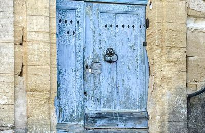 Historická nehnuteľnosť na predaj Uzès, Occitanie, Vchod
