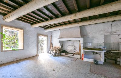 Historická nehnuteľnosť na predaj Uzès, Occitanie, Kuchyňa
