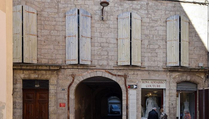 Stadshus till salu Frankrike