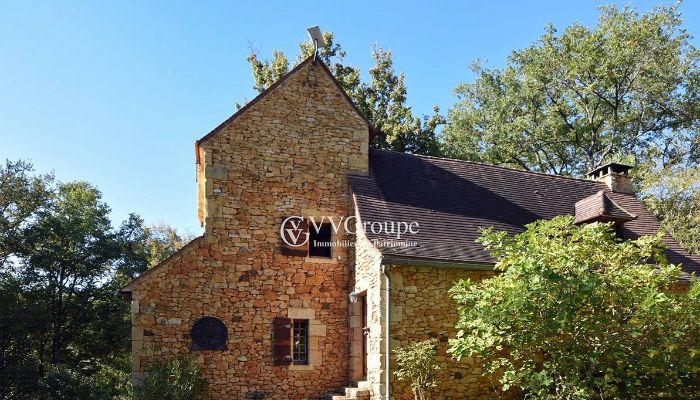 Renovovaný vidiecky dom zo 17. storočia s pozemkom 2,43 ha