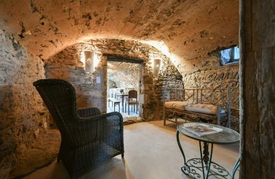 Lantgård till salu Uzès, Occitanie, Bild 6/31