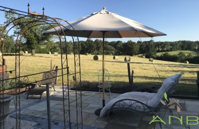 Vidiecky dom na predaj Mouzon, Nouvelle-Aquitaine, Terasa