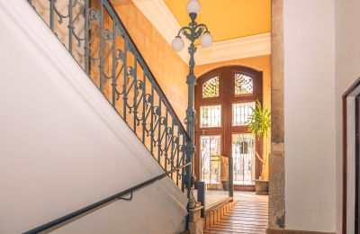 Kaštieľ na predaj Tarragona, Rambla Nova 25, Katalánsko, Vchod