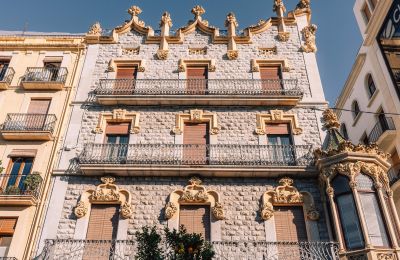 Kaštieľ na predaj Tarragona, Rambla Nova 25, Katalánsko, Renovovaná Fasáda