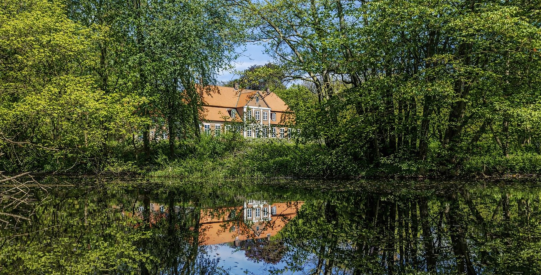Fotky Severnonemecký kaštieľ v Holštajnsku, blízko Dánska a Baltského mora