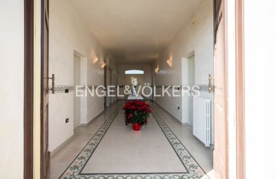 Herregård til salg Luzzara, Emilia-Romagna, Indgang til vogn