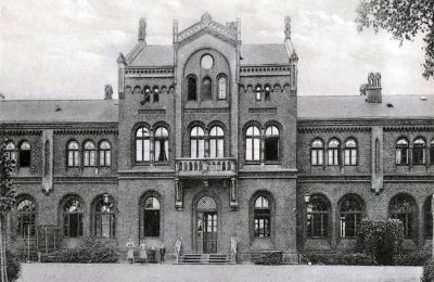 Historická nehnuteľnosť na predaj 49356 Diepholz, Am Bahnhof  1, Niedersachsen, Bahnhofsgebäude ca, 1930