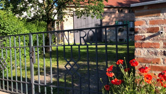 Vidiecky dom na predaj Sławnikowice, Dolné Sliezsko