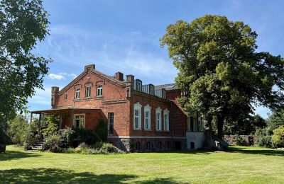 Kaštieľ na predaj Brandenburg, Gutshaus links - Terasse