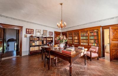 Mestský palác na predaj Montefoscoli, Toscana, Obrázok 11/37
