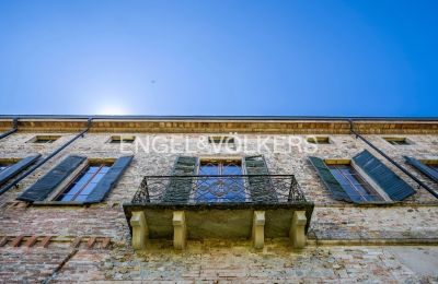 Historická vila na predaj Montechiarugolo, Emilia-Romagna, Balkón