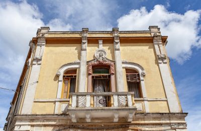 Byt v historickej budove na predaj Oria, Via Latiano 74, Puglia, Renovovaná Fasáda