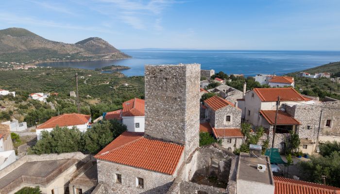 Veža na predaj Flomochori, Peloponéz