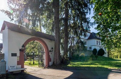 Zámok na predaj Bádensko-Württembersko, Eingangstor Schlosspark