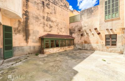 Mestský palác na predaj Manacor, Baleárske ostrovy, Innenhof 