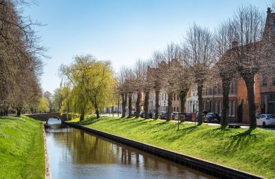 Meštiansky dom na predaj 25840 Friedrichstadt, Šlezvicko-Holštajnsko, Gracht vor dem Haus 